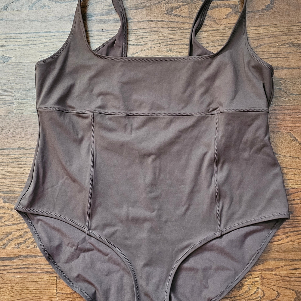Skims Plus Size Chocolate Brown Full Coverage Body Suit Shapewear. Size 4X